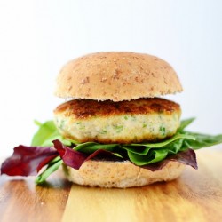 Amaranth and chicken burgers